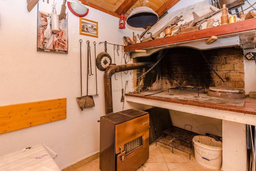 Apartment Roko - Up To 4 People With Free Parking Zara Esterno foto